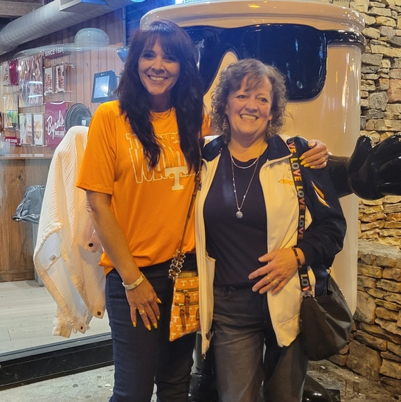 annietn is live Flyer ๐ญ๐ฌ - Picture 11 of 14